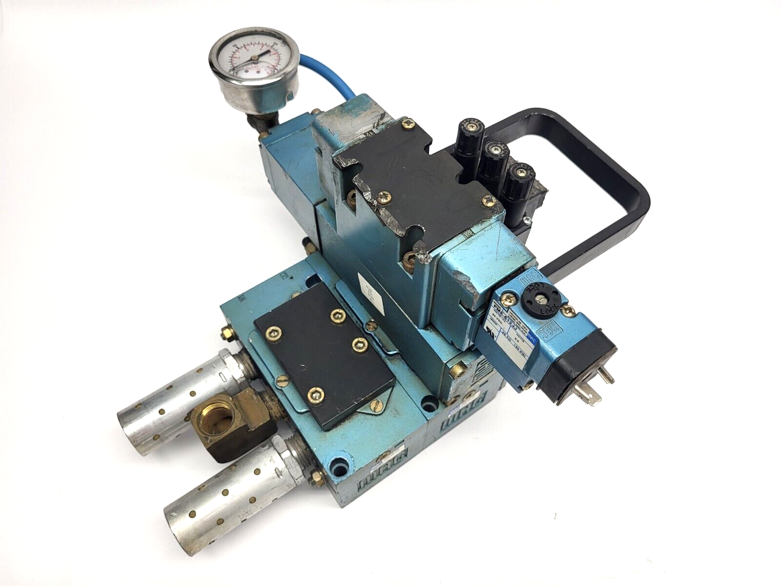 MAC Valves MM-A2B-231 Manifold w/ MV-A2B-A141-PM-6111JC9 Solenoid Valve - Maverick Industrial Sales