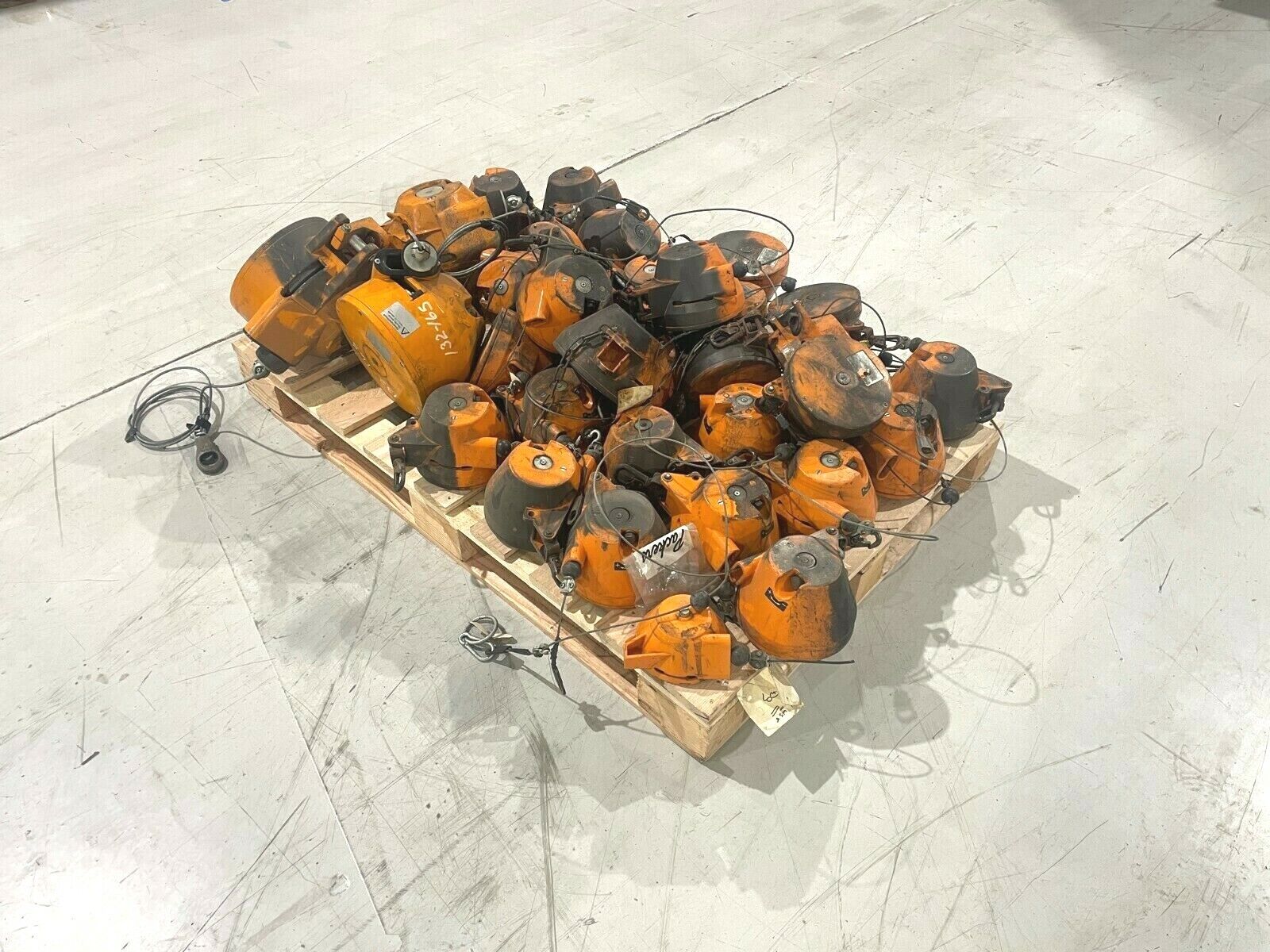 Packers Kromer Zero Gravity Tool Balancer Various Load Range LOT OF 32 BALANCERS - Maverick Industrial Sales