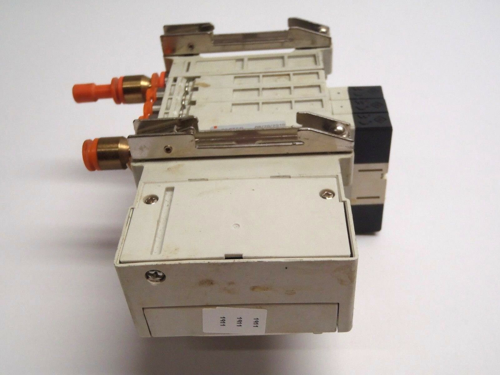 SMC Manifold Assembly W/ VQC1400N-5 Press 0.1-0.7MPa - Maverick Industrial Sales