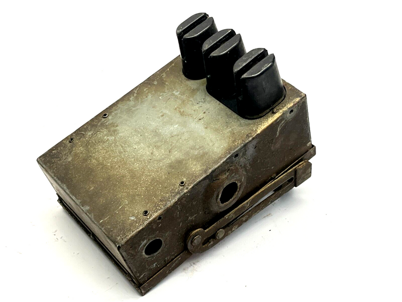 Trumbull FL-361 Busway 7-1/2 HP 30A 575V 3PH 3W MISSING INTERNAL CONNECTOR - Maverick Industrial Sales