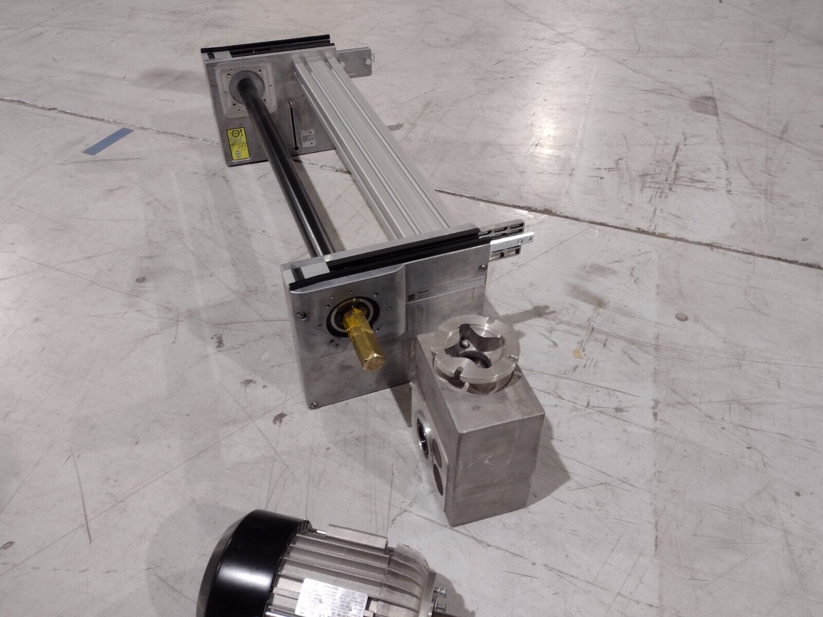 Bosch Rexroth 3842998234 AS 2/R-2200 VPLUS Drive Module 800 mm Motor Detached - Maverick Industrial Sales
