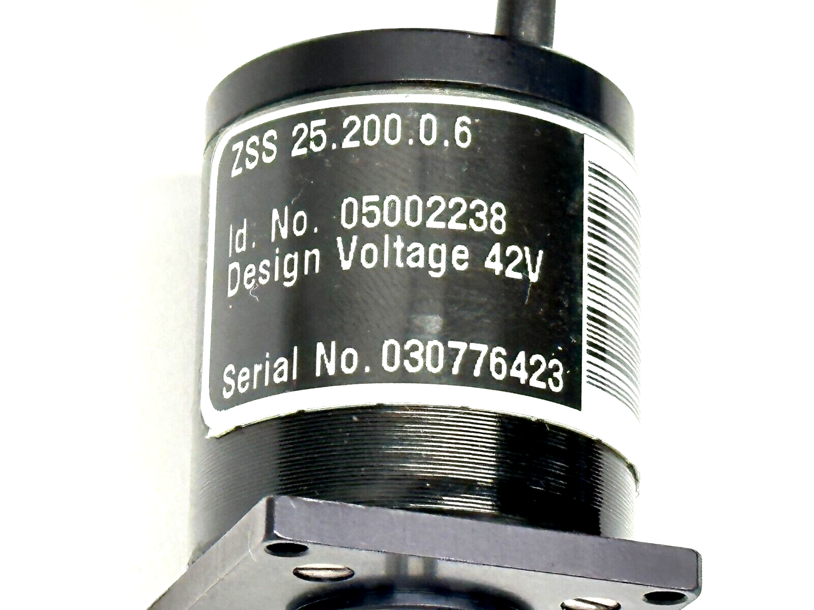 Phytron ZSS 25.200.0.6 ZSS Stepper Motor 2-Phase 200-Step 05002238 - New – Open box - Maverick Industrial Sales