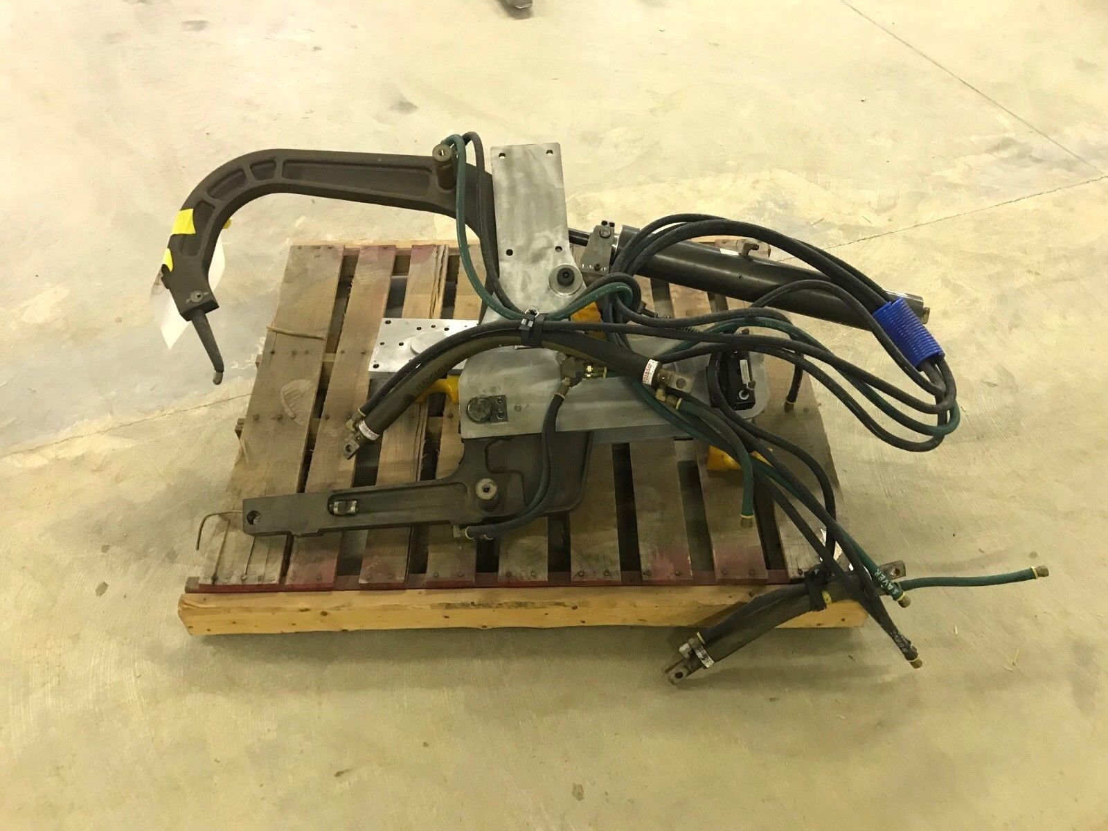 TG Systems GTS 2189 Robotic Spot Weld Gun Robot Welder Resistance Welding - Maverick Industrial Sales