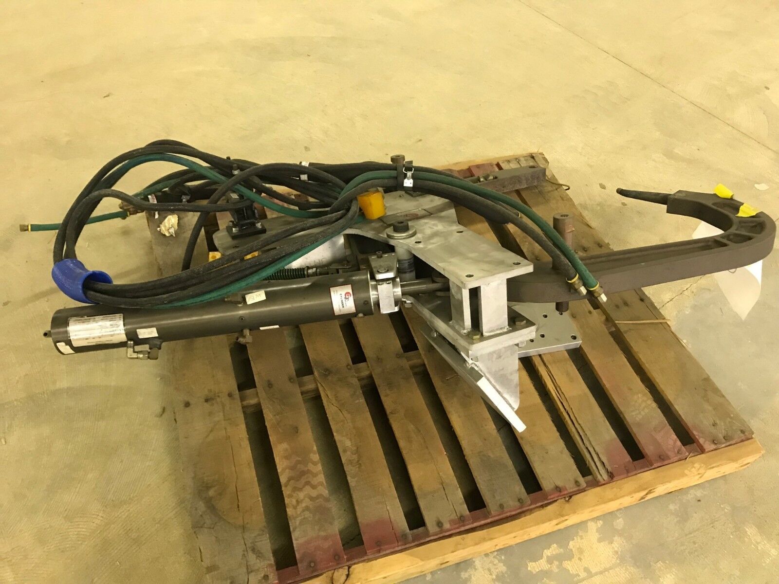 TG Systems GTS 2189 Robotic Spot Weld Gun Robot Welder Resistance Welding - Maverick Industrial Sales