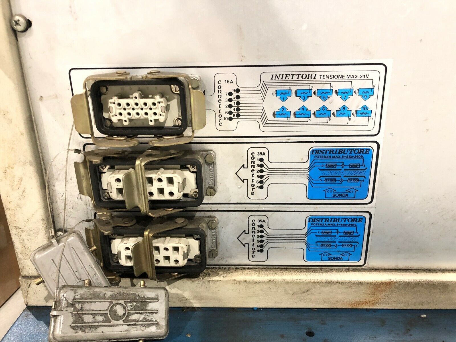 Plasthing Elettronica 3941 Anno 94 Temperature Controller System - Maverick Industrial Sales