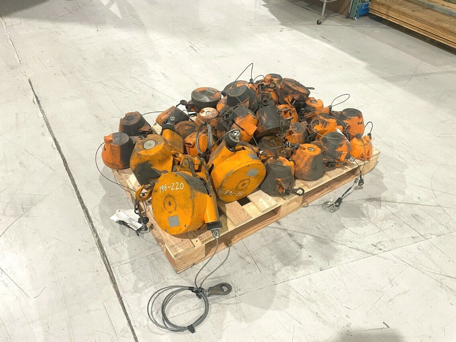 Packers Kromer Zero Gravity Tool Balancer Various Load Range LOT OF 32 BALANCERS - Maverick Industrial Sales