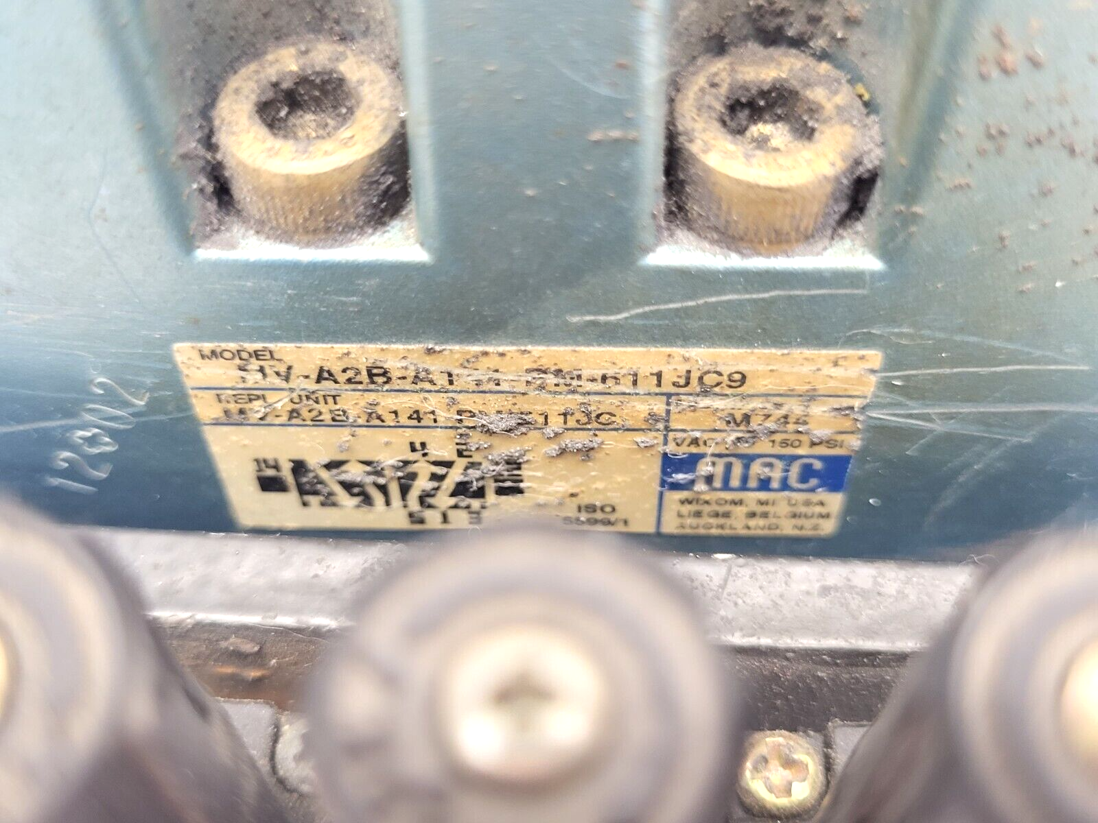 MAC Valves MM-A2B-231 Manifold w/ MV-A2B-A141-PM-6111JC9 Solenoid Valve - Maverick Industrial Sales