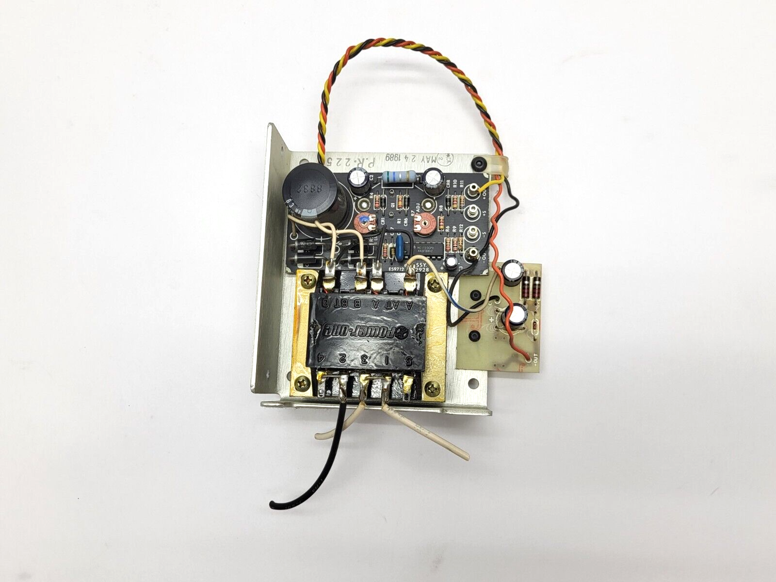 Power-One HB28-1-A Power Supply 1A 28VDC - Maverick Industrial Sales