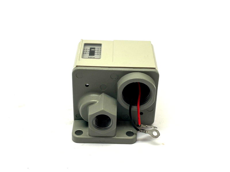 SMC IS3000-02L5 Pressure Switch - Maverick Industrial Sales