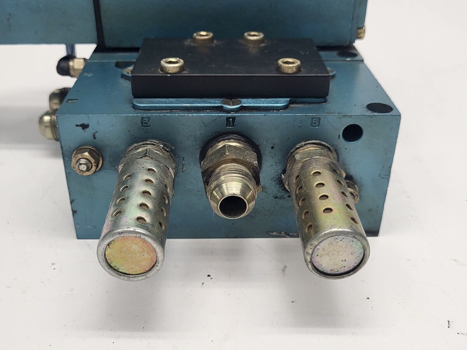 MAC Valves MM-A2B-231 Manifold w/ MPPA2A-0027 Pressure Pak NO PRESSURE GAUGE - Maverick Industrial Sales